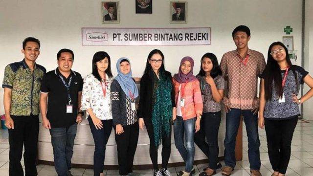 Group photo of GSDCost training in Sumbiri factory, Vietnam